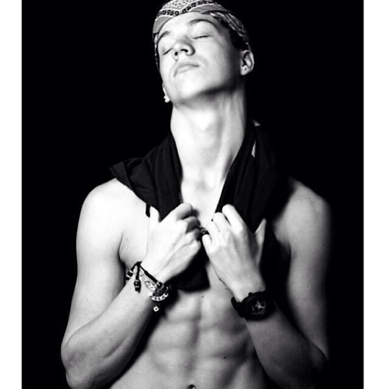 THIS FREE FOLLOW WAS BROUGHT TO YOU BY @pIayboycaniff and @fuckinmvgcon °please follow° ~ask for a follow back on there