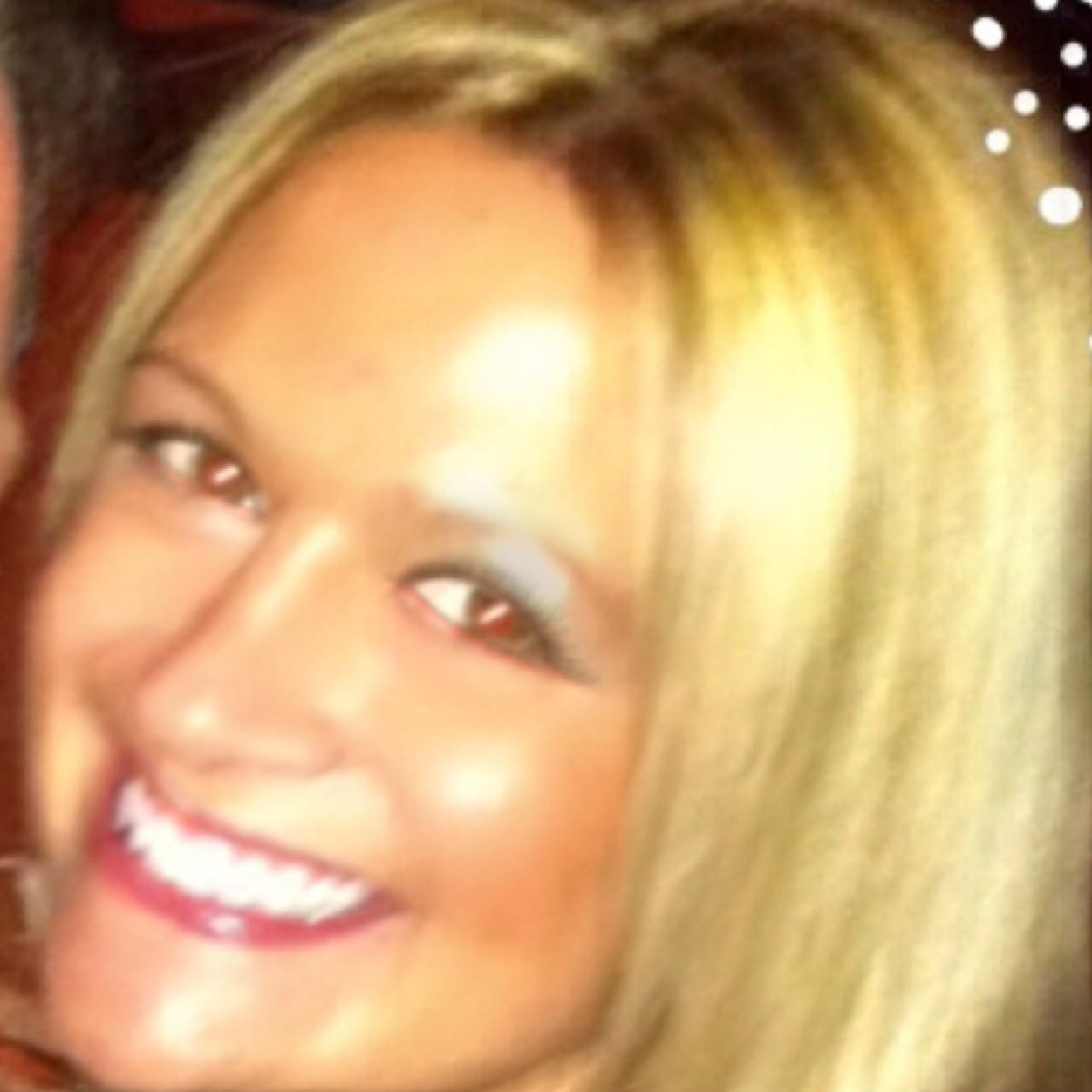 Lisannbella's profile picture. Born and raised in Youngstown, and a grad of Ohio State in nursing. I love sports, intelligent people, and traveling.