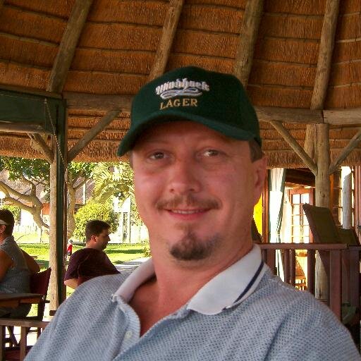 Aktivis vir burgerregte, die Afrikaanse taal en kultuur.