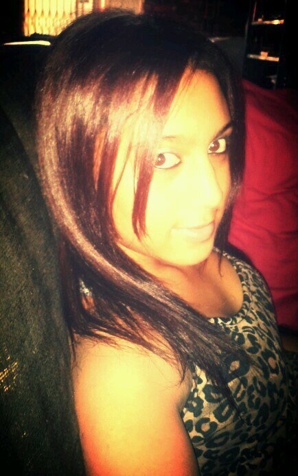 RobZz_630's profile picture. Total Girly-girl. I Love Shoes, and Shopping. First Year I.T Student.