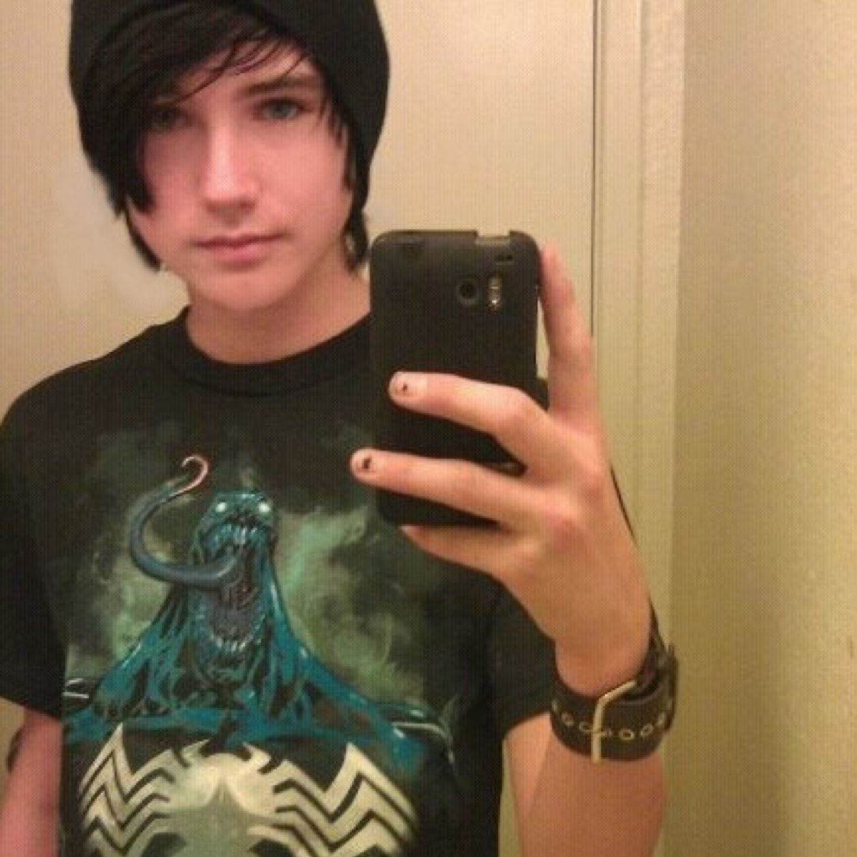 Heyyy -love u @Gummie_BearGirl ~RIP my little brother david ❤real-16-Gay