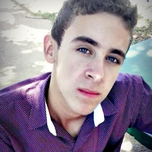 A  vida é  cheia de  atitudes... Elas  nem  sempre decentes. †☺