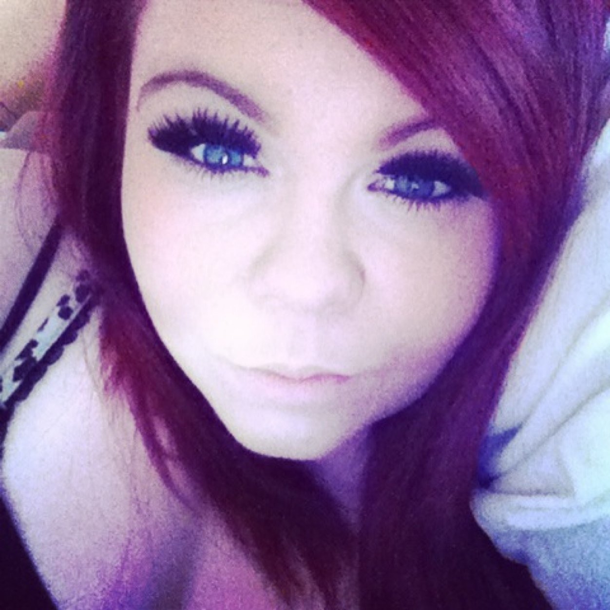 Instagram: @redheadedbiatch Facebook: Lauren Azzaoui Add me ✌️ 19; London Realer than most# Follow me & il follow you