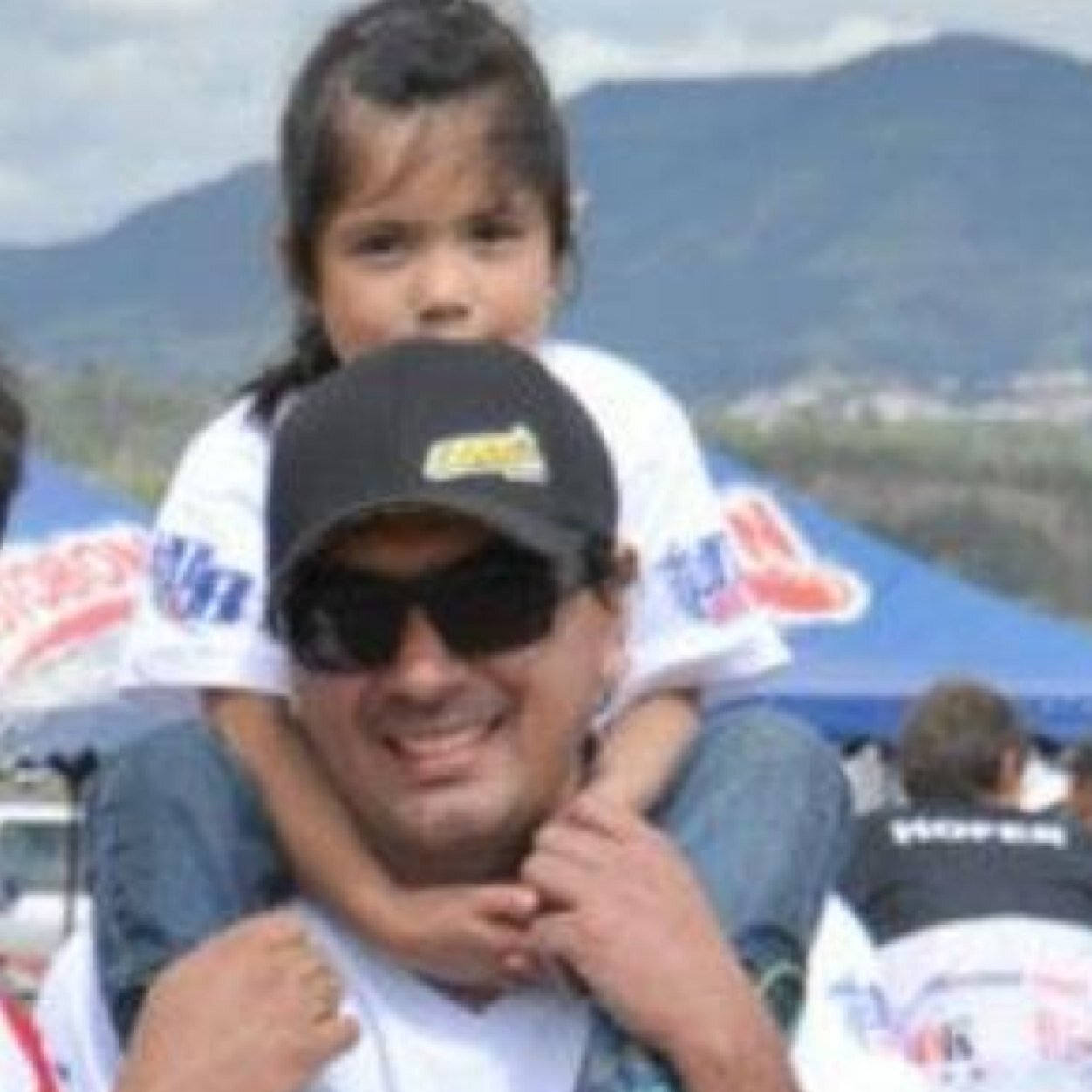 santiagocifuen's profile picture. Gráficos para motocicletas de competencia