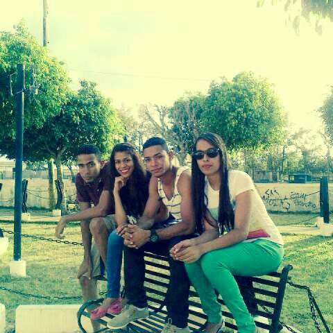 Soy una persona entregada a Dios y en los momentos difíciles puedo ser tu amigo♥ #evangelista#100%Cristiano ♥
