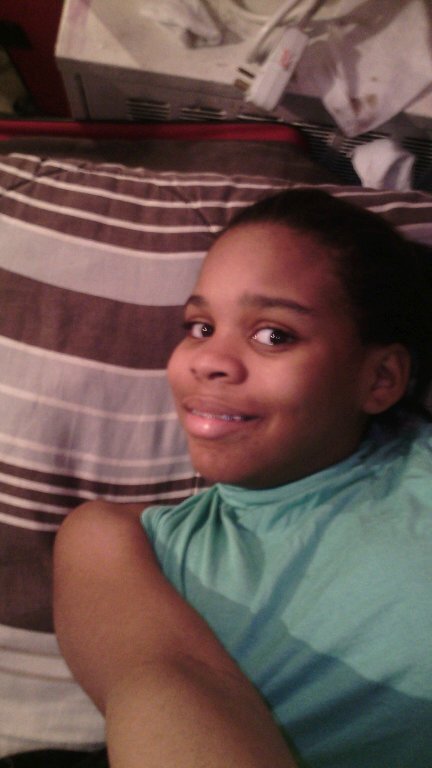 my name is starr i like have fun being with my friend i like sing dancing and action