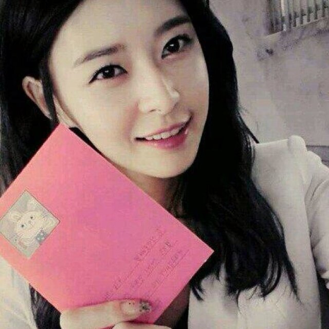 KWON NARA BOT♡ HELLO VENUS 
《since140312》หน้าตาดีสติออบซอ.