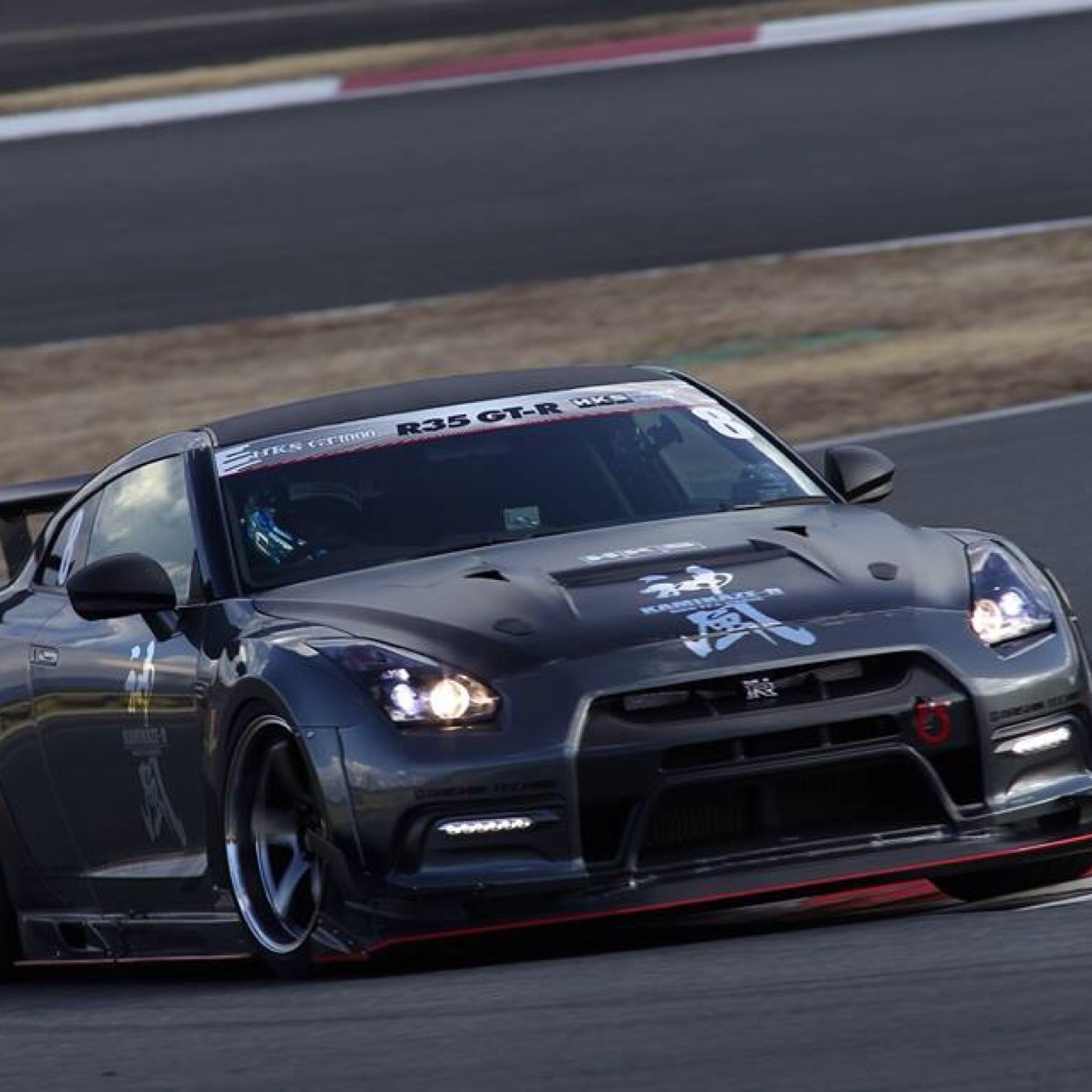 TEAM_GTR's profile picture. GT6でTEAM_GTR始めました。 よかったらフォローお願いします。男女問わず大歓迎です。Skypeもしてます♪( ´▽｀)18歳以上限定です(~_~;)