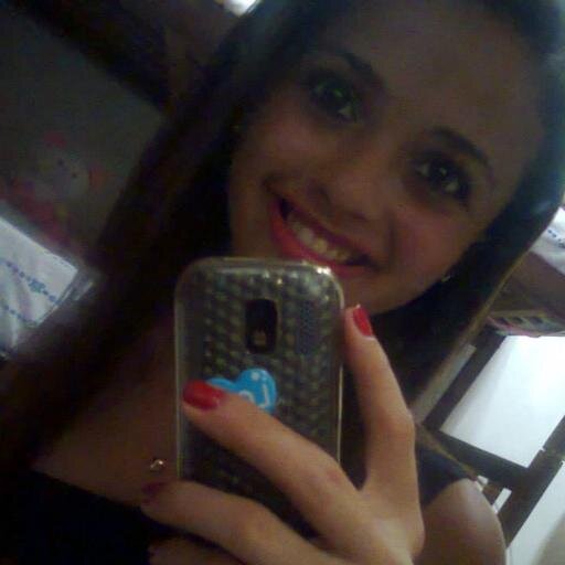♥-- Sou taurina, flamenguista ate dps da morte,#cuimenta, chata, ignorante,  gosto de todos, não suporto traição. Sou aquela que so desiste quando consegue. --♥