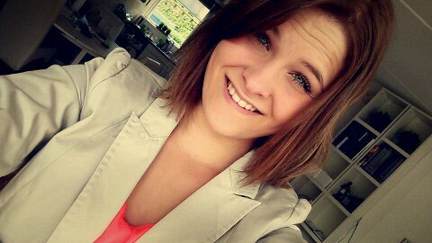 xmelaniesharice's profile picture. 