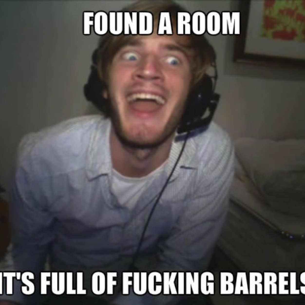 PewdsDoesPie's profile picture. 