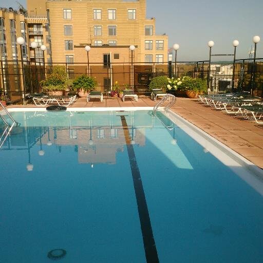 Towne Terrace East is a 10-story condominium building comprised of 141 residential units and 8 non-retail office units along with a rooftop swimming pool.