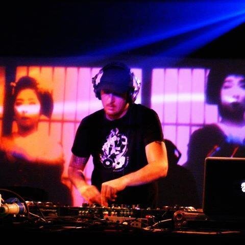 FRE4KKK's profile picture. DJ SINCE 1995
PRODUCER: SURGERY/KILLER COMBO 
EVENTS PROMOTER/SPEAKER:
BASSTURBATION 106.6 FM