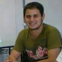 Professor de Espanhol, graduado na UFSM, 25 anos, capricorniano.