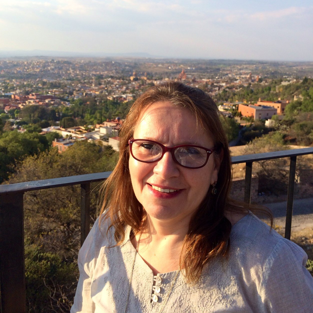 Emiliennedeleon's profile picture. 