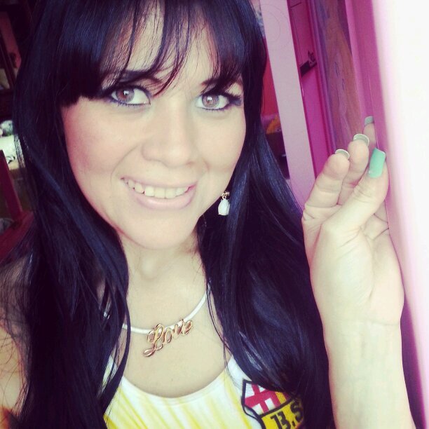 Adoro a mi familia es la bendición de mi vida y dios es mi motor principal !!!! Mi pasión Mas GRande mi Barcelona