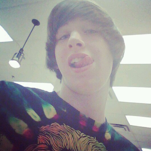 just your average pot heed bofl, follow me i follow u