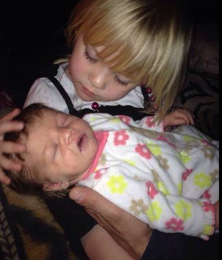 sandyleopold's profile picture. 