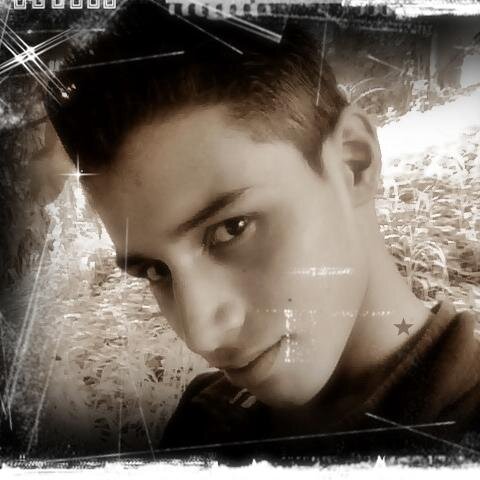 leninamaya17's profile picture. 