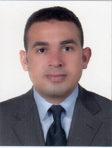 ‏لابد لك من وقفة دائمة مع نفسك لتعرف كل حين من أنت -هل جرفت في غيابات الحياة أم لازلت كلما نظرت الي المرآة عرفت من تري فاعمل لهذا كي تجد من تحب
