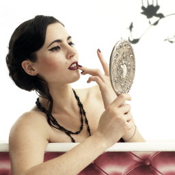 fashandcheap's profile picture. Bloggeuse à  mes heures perdues ♥ Ici, le partage est de mise alors lâché vous les beauty ♥