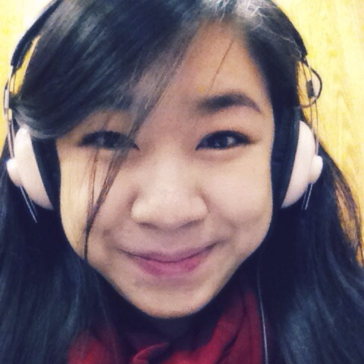 @BostonCollege alumna. Coffee fanatic. Disney enthusiast. Lifelong bibliophile. Daughter of God.