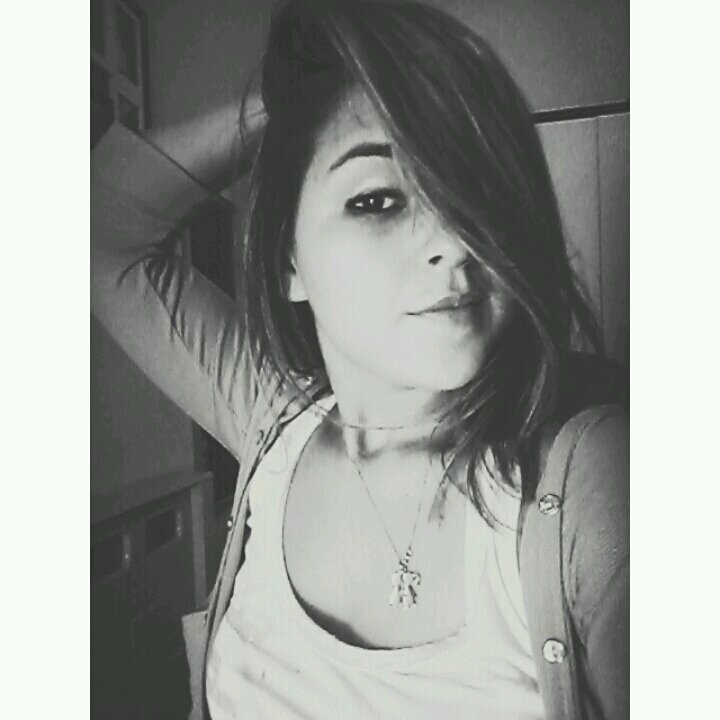ზ Tenho 15 anos , Sou Simpática , Divertida , Flamenguista ,Orgulhosa , Ciumenta , Prazer : Jessica Lima :*

- Mossoró - rn ❥