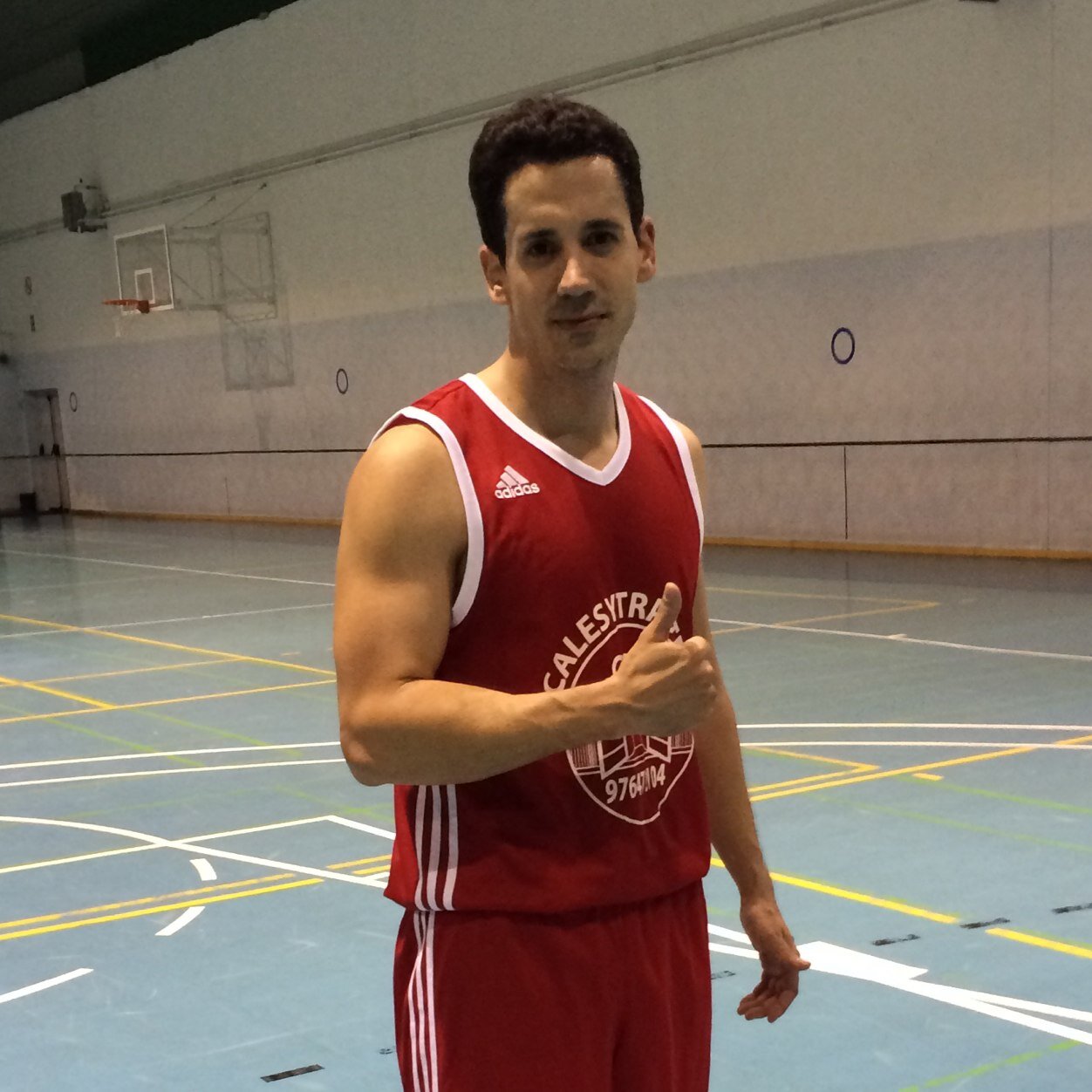 alexjugon34's profile picture. Jugador y entrenador de Basket . I love this game . sneakerhead Zaragoza. Old school Basket zaragoza