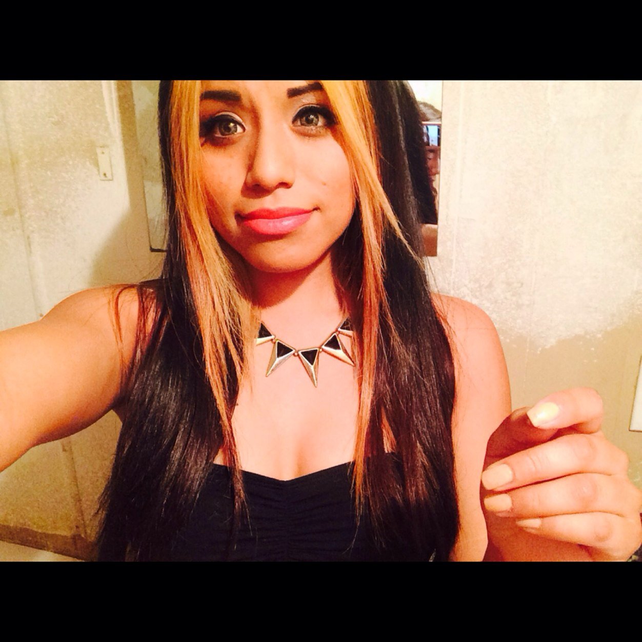 Fuck a bio ; just follow (;
 IG ; Ayo_cherrybombb
