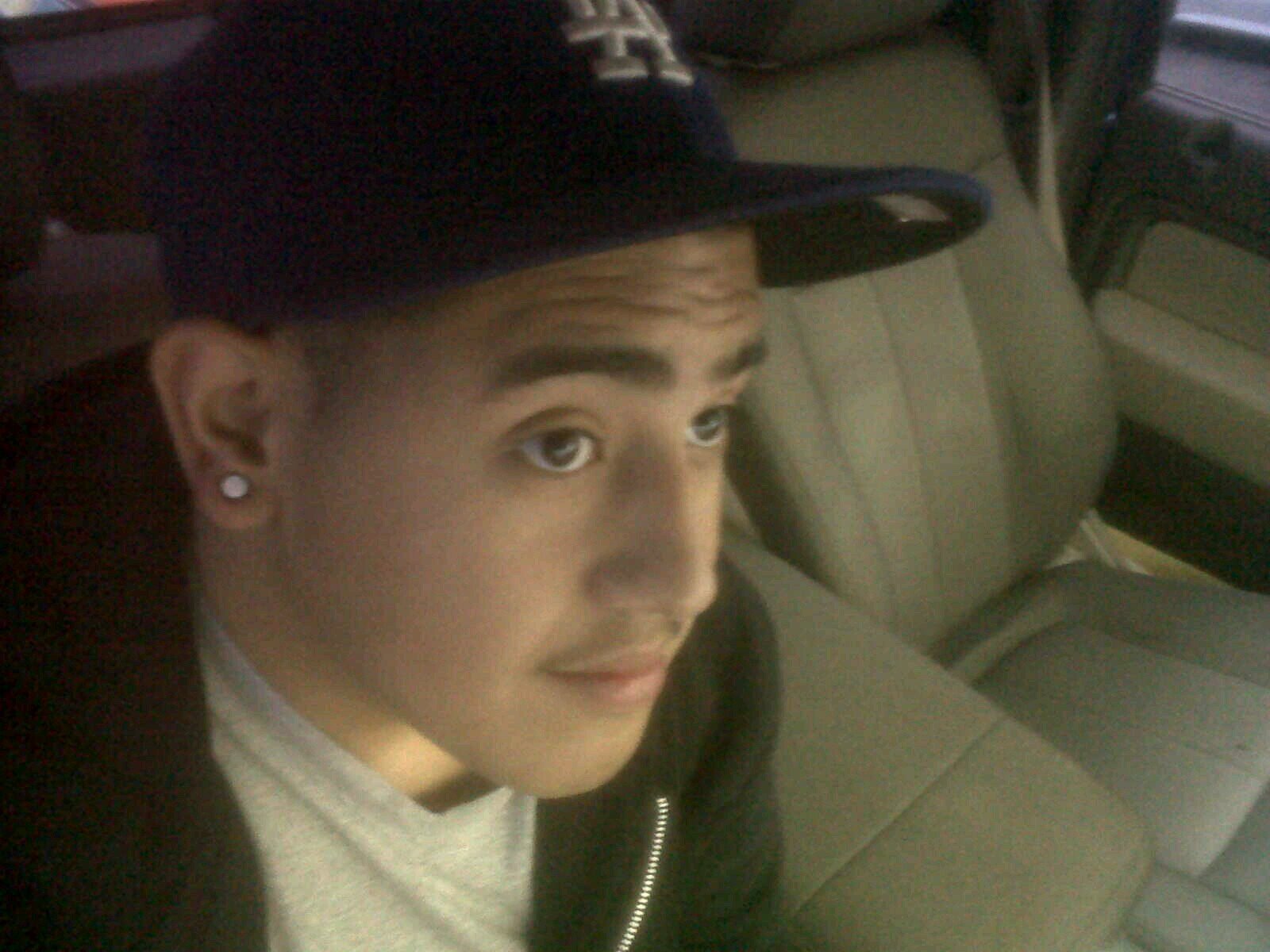 STAY in the city of LA. like to go out have good time with friends.../party do what i got too do.../2019 WRX/anything else just hit me up... R.I.P KobeNGiGi