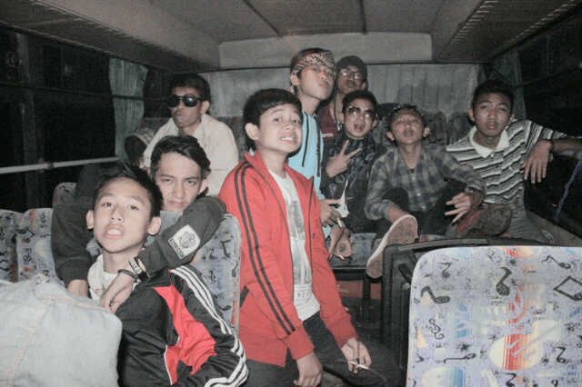 Crew @crazycatsband | kedai5f82 Fams !!!