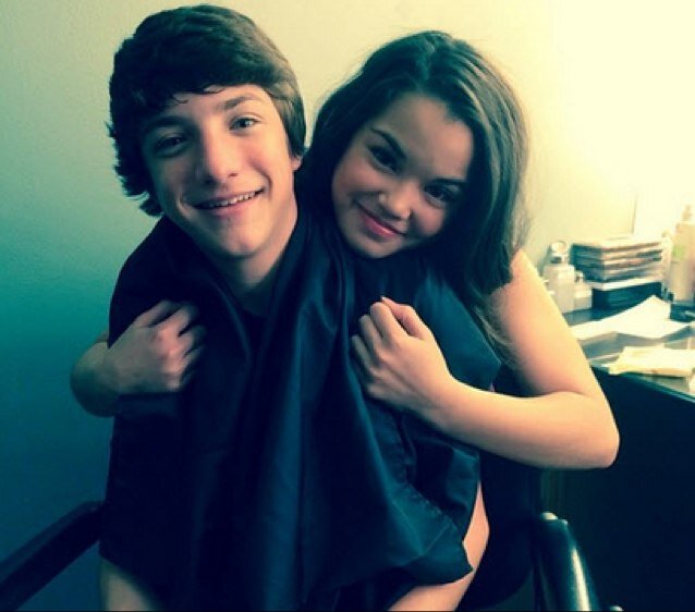 Tomlinsongirl23's profile picture. 13 yr old girl || LOVE ONE DIRECTION #Directioner || LOVE JAKE SHORT #Jakester || PARIS BERELC IS MY IDOL #Berelcian || Paris tweeted me on 10/04/2014 :D