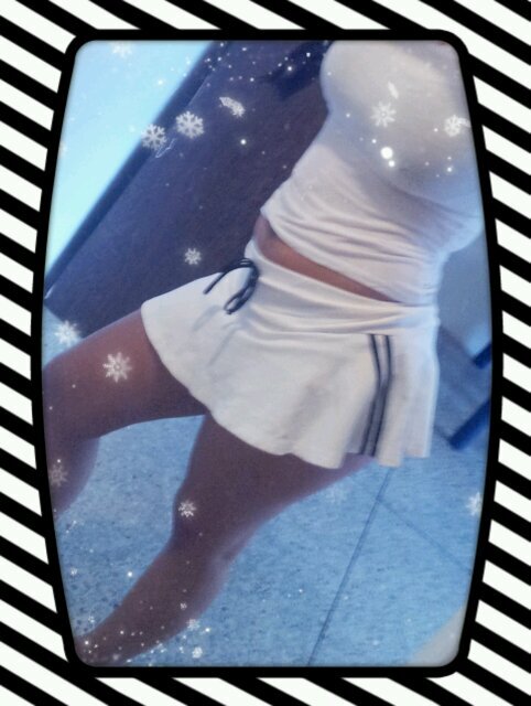 felizmente agradecida con dios por todo, por darme la familia que tengo y por mis grandes amistades besossss