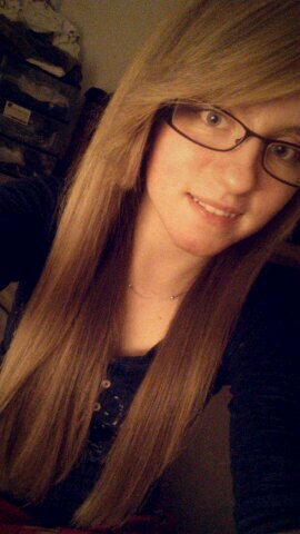 paulinaadzi's profile picture. 15; Instagram: paulinaadzi ; 

http://t.co/TZzeyM50I7