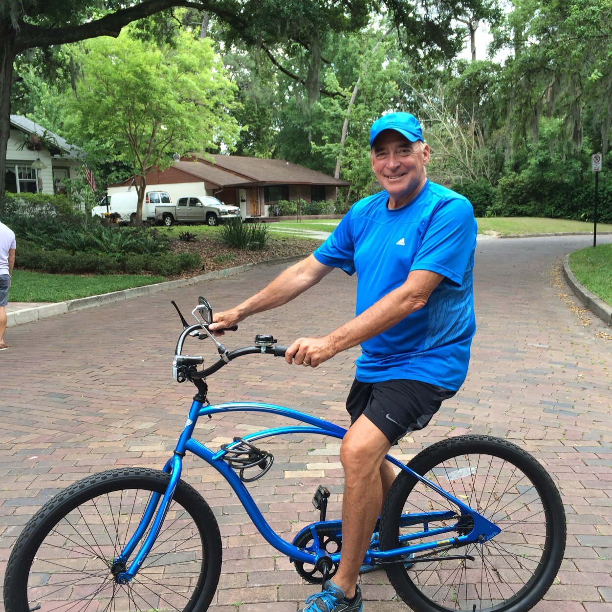 Miami-based Modern City Entertainment Movie Producer Former Miami Broadcast Executive. Husband, Proud Father of 3. Look for me on the tennis court or in the gym