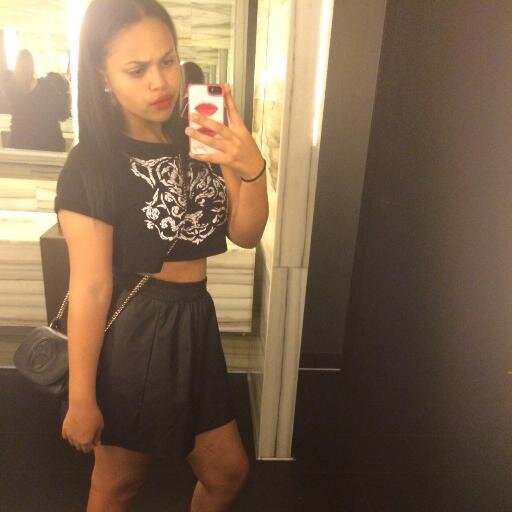 I'm here for the one and only @Lourdes_Lolo. She is best. Lourdes is a total inspiration to me.