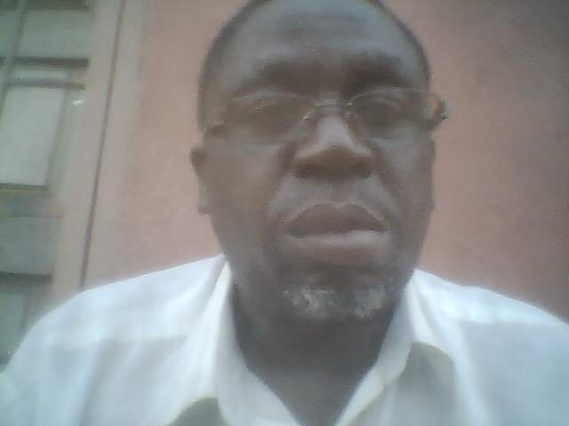 Professional. Piano Technician,Acoustician,musical instruments maker,Vibraphonist ,music teacher and researcher.Director at Milimo Acoustics since 1993.