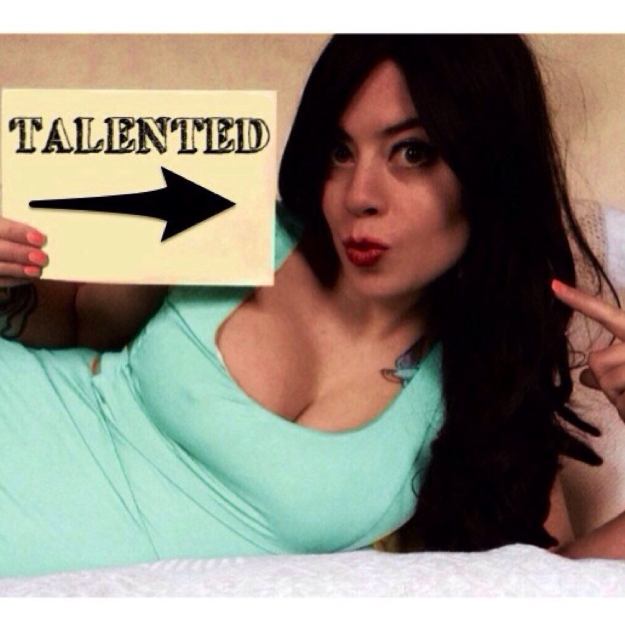 I'm the multitalented one and only Kaitlyn Parr! Follow my journey to fame at: https://t.co/AKYaDjqm7T
