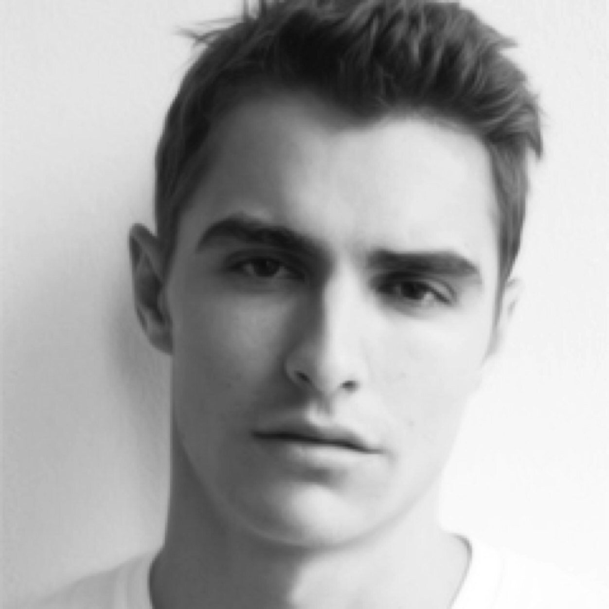dave franco, 21, etero, single