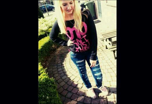 RozeSmurf_fr12's profile picture. Feyenoorder till I die ⚽                   #TeamClasie                               #TeamBlond ♡