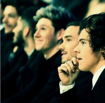 I know you wanna leave so come on baby be with me so happily