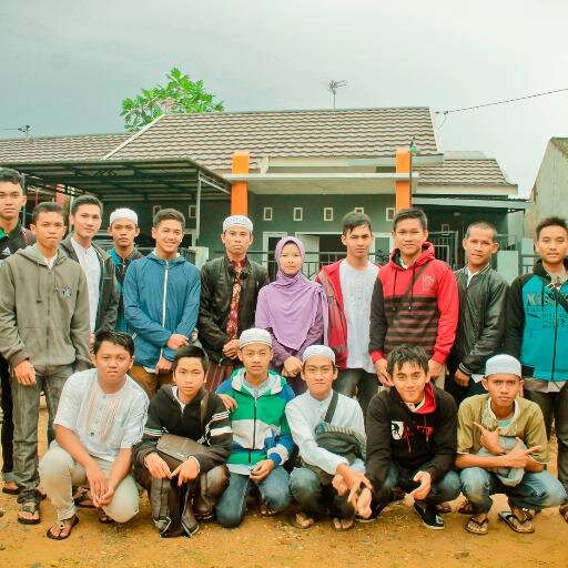 Nama:: Muhammad Hilman Tamjidillah.
FJKT48 Achanation Kalsel.
Mahasiswa Pgsd Uvaya Banjarbaru Kalsel.