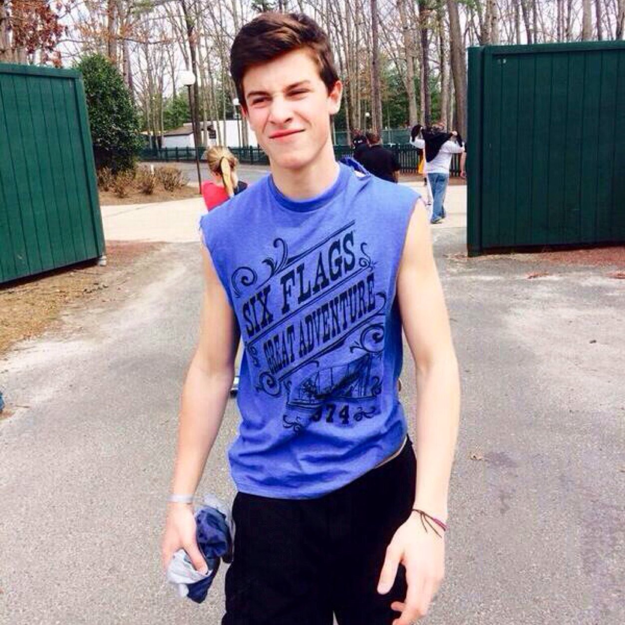YOU JUST GOT A FREE FOLLOW SO GO FOLLOW @StrawberryShawn and help reach her goal! she has 7/9 and will help you :)