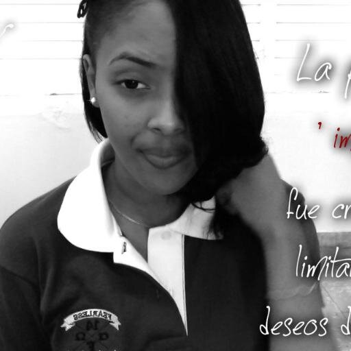 Atesora los buenos recuerdos .....son los unicos que te quedaran en los malos momentos..!!:*