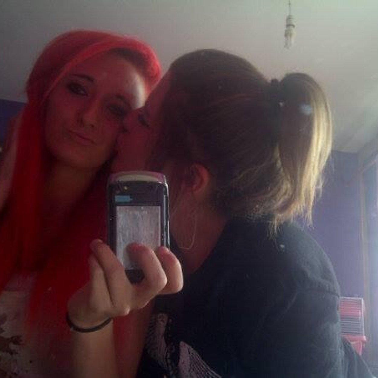 NicolsonTara's profile picture. 