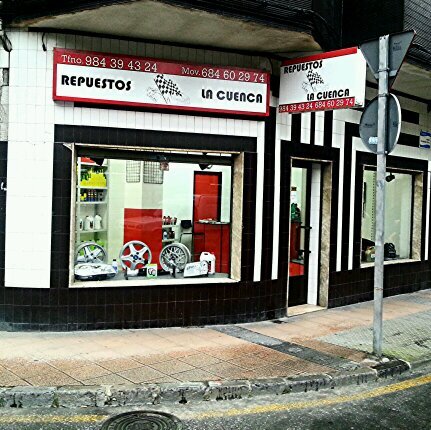 Tienda de Repuestos para coche y moto en La Felguera (Langreo) C/Jesus Fernandez Duro Tlfno: 984394324  Mov: 684602974
