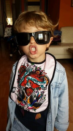 IgnacioMalfariO's profile picture. Diseño, Ilustración y Fotografía. Yo soy la palmera que se dobla pero aguanta el huracán.