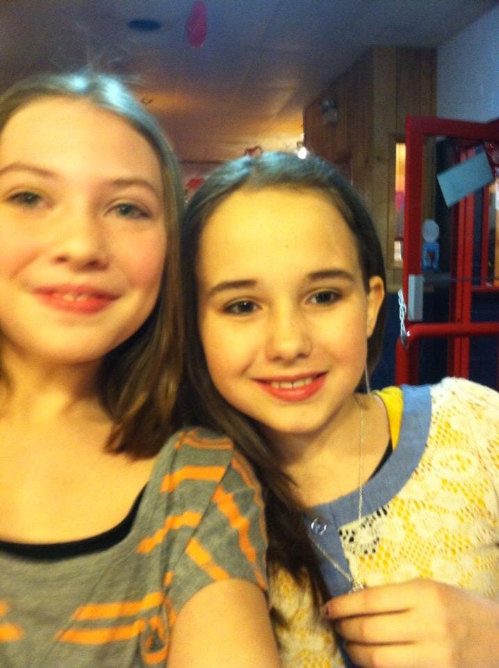 Kylie4433345322's profile picture. Please follow me on Twitter I'm new to this and I really want to get to at least 50 followers!!!!!!! Thx!