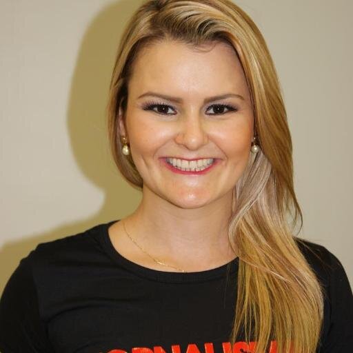 Jornalista diplomada. Editora-chefe do Jornal Novo Noroeste e consultora de comunicação. Autêntica, sonhadora e ama sua família!
