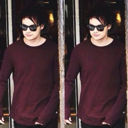 DONT FOLLOW THIS ACC PLEASE RT THE LINK IN MY BIO @exoticmalik_ IN THAT ACCOUNT ILYSM ¨̮ (was @edieleeks)